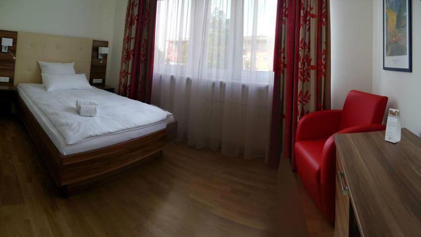 Boarding House Holledau Inn Швайтенкирхен Номер фото
